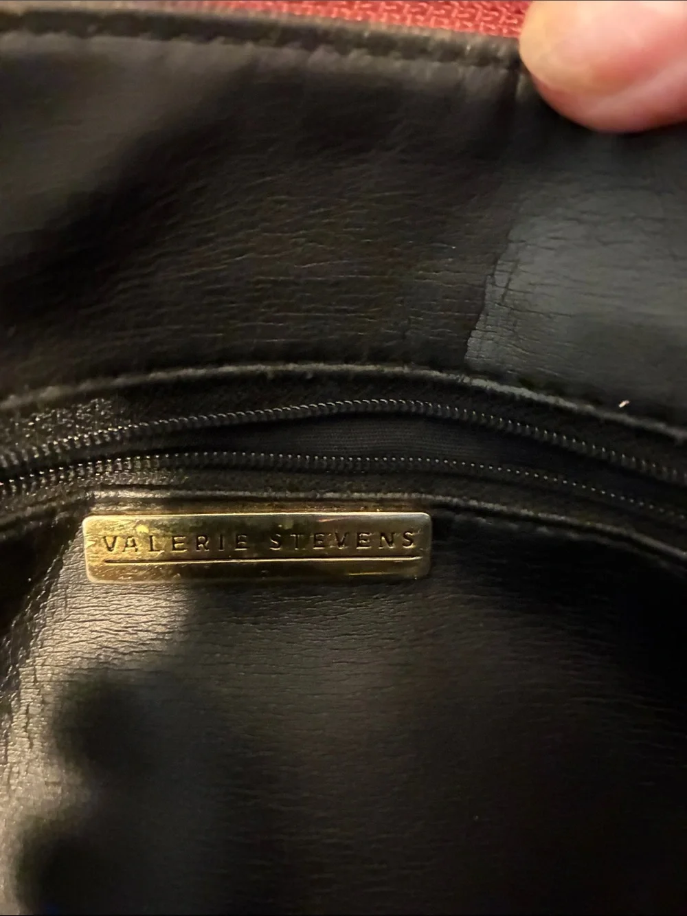 Women's Crossbody Bag in Burgundy